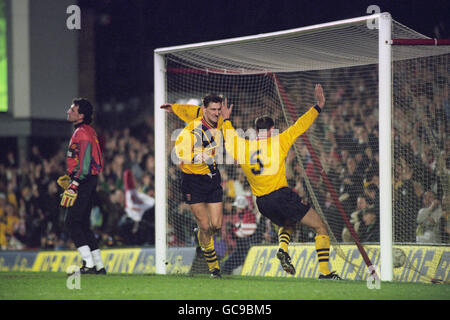 Soccer - UEFA European Cup Winners Cup - Quarti di Finale - 2a tappa - Arsenal v Torino - Highbury Stadium Foto Stock