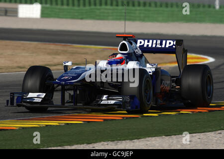 Williams' Rubens Barrichello durante la sessione di test di Formula uno al circuito de la Comunitat Valenciana Ricardo Tormo, Valencia, Spagna. Foto Stock