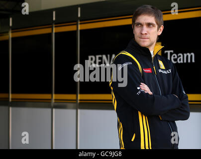 La Russia Vitaly Petrov durante la sessione di test di Formula uno al Circuit de la Comunitat Valenciana Ricardo Tormo, Valencia, Spagna. Foto Stock