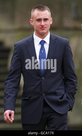 Royal Marine Commando James Taylor presso il Winchester Crown Court, dove è in processo con altri tre Marines per l'omicidio di un rating Royal Navy durante un drunken bar brawl. Ben Scott, 22, Mark Clarke, 22, Taylor, 26 e Luke Morton, 21 anni, sono tutti accusati dell'assassinio di Kyle Bartlett, 21 anni. Foto Stock