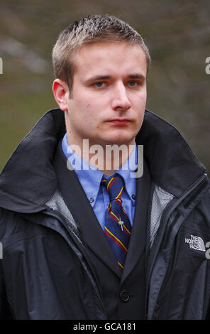 Royal Marine Commando Mark Clarke presso il Winchester Crown Court, dove è in proclama con altri tre Marines per l'omicidio di un rating Royal Navy durante un drunken bar brawl. Ben Scott, 22, Clarke, 22, James Taylor, 26 e Luke Morton, 21 anni, sono tutti accusati dell'assassinio di Kyle Bartlett, 21 anni. Foto Stock