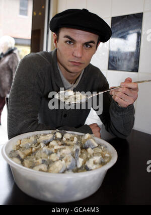 Boxing - Kevin Mitchell Press Conference - Roy's Pie and Mash. Kevin Mitchell durante una conferenza stampa a Roy's Pie and Mash, Hornchurch. Foto Stock