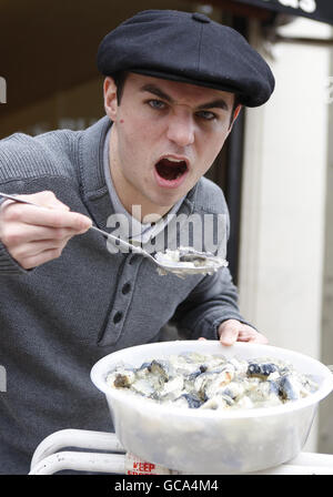 Kevin Mitchell durante una conferenza stampa a Roy's Pie and Mash, Hornchurch. Foto Stock