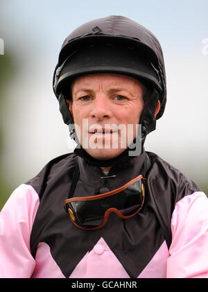 Horse Racing - Ladies Night - Nottingham Racecourse Foto Stock