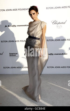 Victoria Beckham arriva per il 18° Elton John AIDS Foundation Party per celebrare l'82° Academy Awards al Pacific Design Center di Los Angeles. Foto Stock