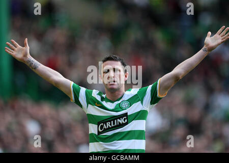 Calcio - Clydesdale Bank Premier League - Celtic / Dundee United - Celtic Park. Il Celtic's Robbie Keane celebra il primo gol del gioco durante la partita della Clydesdale Bank Premier League al Celtic Park di Glasgow. Foto Stock