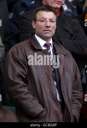 Rugby Union - RBS 6 Nations Championship 2010 - Inghilterra / Irlanda - Twickenham. Il direttore d'élite inglese del rugby Rob Andrew negli stand Foto Stock