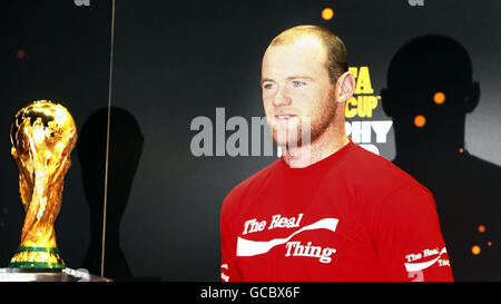 Calcio - Wayne Rooney World Cup Photocall - Earls Court. Wayne Rooney in Inghilterra durante la Coppa del mondo Photocall a Earls Court, Londra. Foto Stock