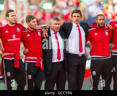 Cardiff City Stadium di Cardiff, Galles. 08 Luglio, 2016. Welsh mens squadra di calcio Homecoming evento dopo il successo dei loro Campionati Europei di calcio. Il Galles squadra cantare l'inno Credito: Azione Sport Plus/Alamy Live News Foto Stock