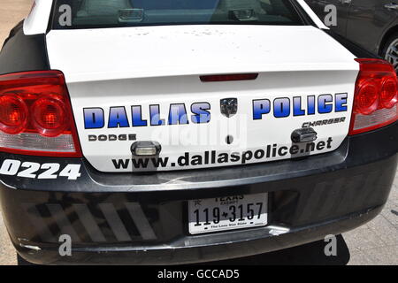 Dallas, Texas, Stati Uniti d'America. 8 Luglio, 2016. In prossimità di una polizia di Dallas auto nel centro di Dallas, TX 8 luglio 2016. . Credito: Hum Immagini/Alamy Live News Foto Stock