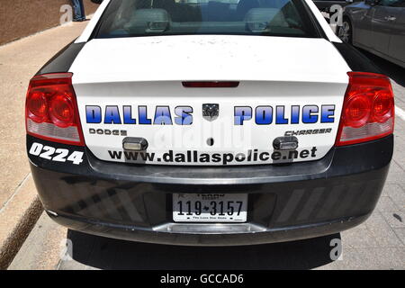 Dallas, Texas, Stati Uniti d'America. 8 Luglio, 2016. In prossimità di una polizia di Dallas auto nel centro di Dallas, TX 8 luglio 2016. . Credito: Hum Immagini/Alamy Live News Foto Stock