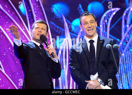 La televisione nazionale Awards 2010 - Show - Londra Foto Stock