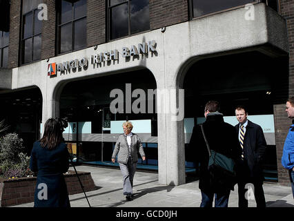 Anglo Irish Bank su St.Stephen's Green Dublin oggi, come la banca ha annunciato le più grandi perdite societarie nella storia irlandese - 12.7 miliardi di euro (11.3 miliardi). Foto Stock