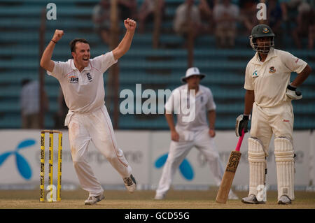 Cricket - Prima giornata di test a due - Bangladesh v Inghilterra - Jahur Ahmed Chowdhury Stadium Foto Stock