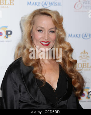 The Noble Gift Gala - Londra. Jerry Hall arriva per il Noble Gift Gala al Dorchester nel centro di Londra. Foto Stock