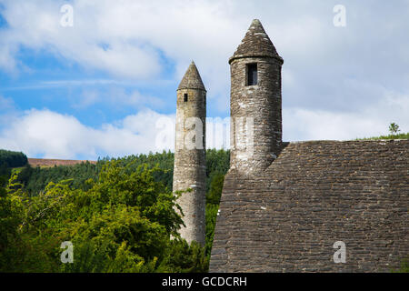 La città monastica di Glendalough, Co. Wicklow Foto Stock