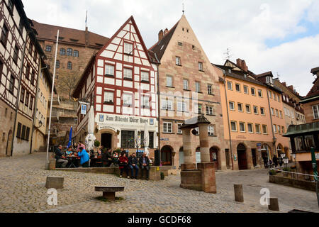 Vista del Beim Tiergartnertor square a Norimberga Foto Stock