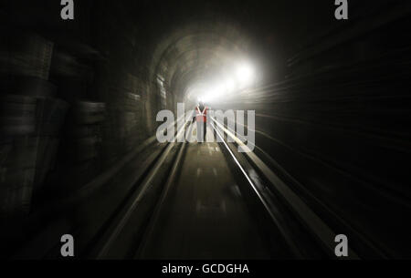 Il Thames Tunnel di Brunel riaprirà per due giorni dopo essere stato chiuso al pubblico per 145 anni. Il tunnel da Rotherhithe a Wapping si aprirà come finale del festival DI LONDRA EST. Foto Stock