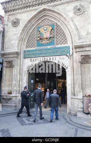 Ingresso di Kapalicarsi, il grand bazaar a Istanbul, Turchia Foto Stock