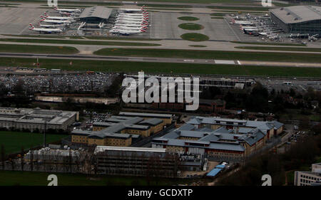 Centro di rimozione/detenzione dell'immigrazione vicino al Terminal 5 dell'aeroporto di Heathrow in Middlesex Foto Stock