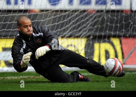 Calcio - Coca-Cola Football League One - Charlton Athletic / Carlisle United - The Valley. Charlton Athletic portiere Darren Randolph durante l'allenamento pre-partita Foto Stock