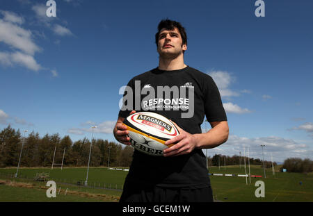 Glasgow Warriors Rob Dewey durante il lancio del biglietto stagionale a Whitecraigs RFC, Glasgow. Foto Stock