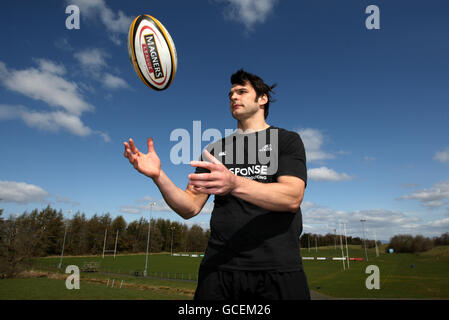 Glasgow Warriors Rob Dewey durante il lancio del biglietto stagionale a Whitecraigs RFC, Glasgow. Foto Stock