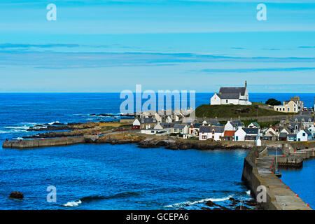 Villaggio di Pescatori di Findochty, Moray Firth ingresso, Scotland, Regno Unito Foto Stock