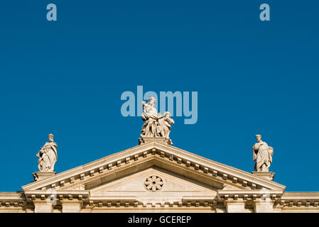 Statue di santi, San Toma chiesa dedicata a San Tommaso Apostolo, Apostolo Tommaso, Venezia, Veneto, Italia, Europa Foto Stock