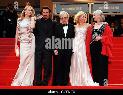 (Da sinistra a destra) Lucy Punch, Josh Brolin, Woody Allen, Naomi Watts e Gemma Jones arriveranno per la prima di voi incontrerete Un Tall Dark Stranger, al 63° Festival del Cinema di Cannes, in Francia. Foto Stock