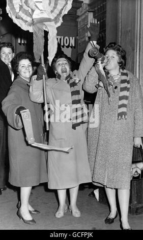 Calcio - FA Cup - Semi-finale risposta - il centro di Luton v Norwich City - St Andrews Foto Stock