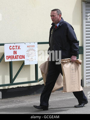 Lanciarazzi trovato in lock-up Foto Stock