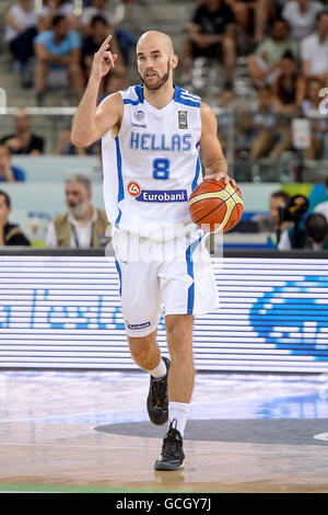 Torino, Italia. 08 Luglio, 2016. Nick Calathes in azione durante il basket FIBA qualificazione olimpica torneo fra Grecia e Croazia. Croazia vince 66-61 sulla Grecia. © Nicolò Campo/Pacific Press/Alamy Live News Foto Stock