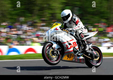 Il motociclismo - MCE Insurance British Superbike Championship - Giorno 3 - Cadwell Park Foto Stock