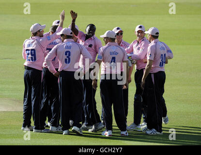 Middlesex Panthers celebra il cazzo di Sussex Sharks Chris Nash per 2 corse durante la partita Friends Provident T20 al Lord's Cricket Ground di Londra. Foto Stock