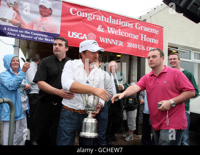 Il nuovo campione degli Stati Uniti Open Graeme McDowell durante una conferenza stampa al Rathmore Golf Club di Portrush Co Antrim. PREMERE ASSOCIAZIONE foto. Data foto: Mercoledì 23 giugno 2010. Il credito fotografico deve essere: Paul Faith/PA Wire Foto Stock