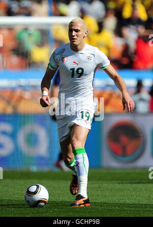 Calcio - Coppa del mondo FIFA Sud Africa 2010 - Gruppo C - Algeria / Slovenia - Stadio Peter Mokaba. Hassan Yeba, Algeria Foto Stock