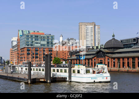 Ferry dock Altona, , St. Pauli, Amburgo, Germania Foto Stock