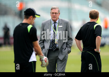 Cricket - Friends provident Twenty20 - Surrey v Kent - The Brit Oval. Paul Sheldon (c), Chief Executive di Surrey Foto Stock