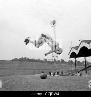 Soccer League Division Two - Charlton Athletic Pre-Season Formazione - La Valle Foto Stock