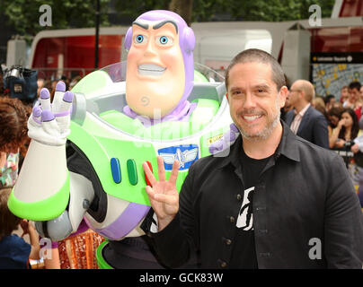 Prima di TOY Story 3 - Londra. Il regista Lee Unkrich arriva alla prima britannica di Toy Story 3 a Leicester Square, nel centro di Londra. Foto Stock