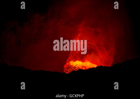 Vista di attività vulcanica a Masaya Vulcano, Nicaragua Foto Stock