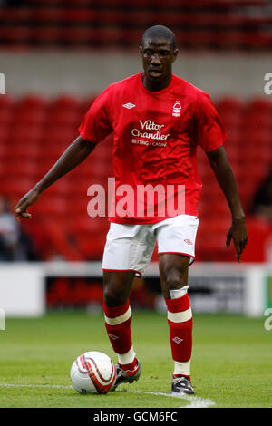 Calcio - Pre Season friendly - Nottingham Forest / Olympique Lyonnais - City Ground. Guy Moussi, Nottingham Forest Foto Stock