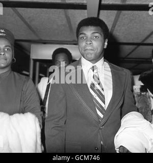 Il pugilato - Muhammad Ali - Aeroporto di Heathrow Foto Stock