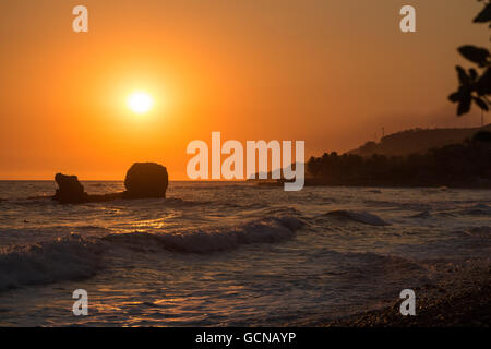 Tramonto in marzo a Playa El Tunco, El Salvador. Foto Stock