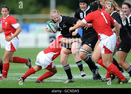 Il Rugby - Coppa del mondo femminile - Pool A - Nuova Zelanda v Galles - Surrey Sports Park Foto Stock