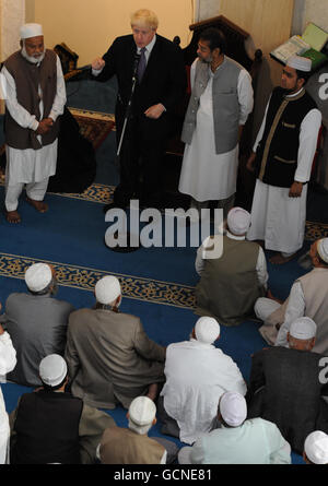 Johnson visite Brick Lane moschea Foto Stock