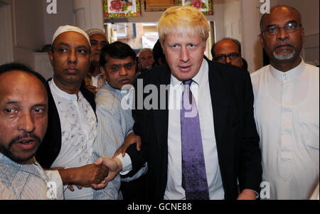 Johnson visite Brick Lane moschea Foto Stock