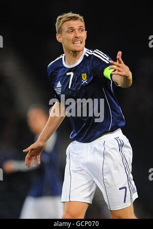 Calcio - UEFA Euro 2012 - Qualifiche - Gruppo i - Scozia contro Liechtenstein - Hampden Park. Darren Fletcher scozzese durante la partita Foto Stock