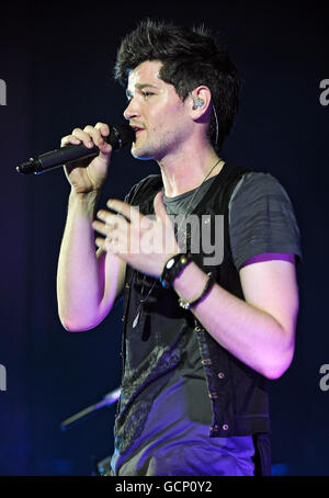 Danny o'Donoghue del copione che si esibisce all'Hammersmith Apollo a Londra ovest. Foto Stock